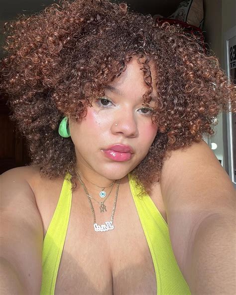 New fashion trends will soon evolve the 90s layered haircut 17