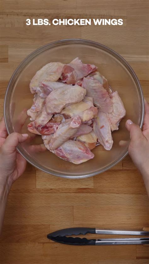 These Korean air fried chicken wings pack the perfect punch [Video]