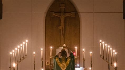 What actually happens at Mass? | Catholic Truth Society
