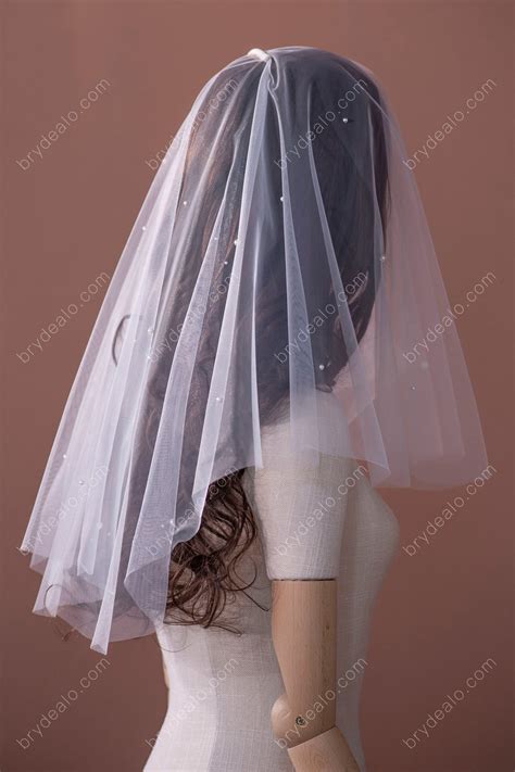 Pretty Refined Pearls Shoulder Length Bridal Veil Online – DesignFormal