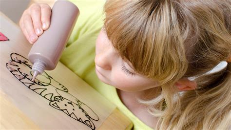 Kreative Deko-Ideen mit Window Color - Freizeit Magazin Plus