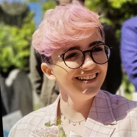 Mental health services ‘failed’ to manage Sussex TikTok star’s risk in