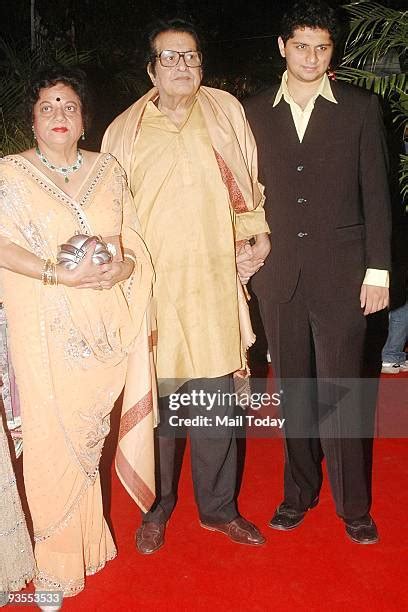 manoj kumar actor stock  high res pictures  images