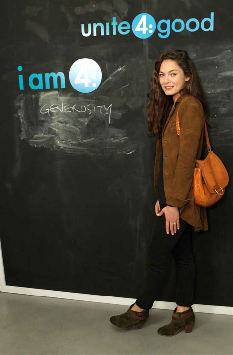 Alexa Davalos – celebsla.com