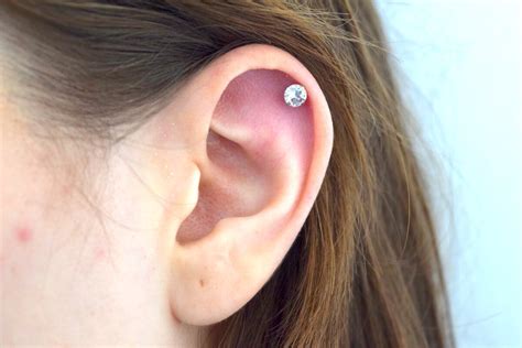 Helix Piercing Pain Level, Heal Time and What to Know