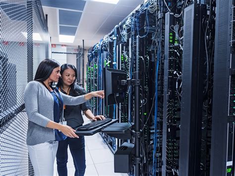 Mujeres en digital: cómo empoderar tu carrera - CXO-Community.com