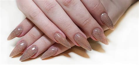 gel nail polish change colors