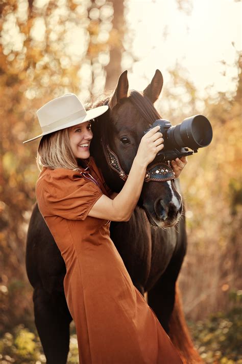 Market My Equine - Melissa Baus Design - Fine Art Equine, Wedding