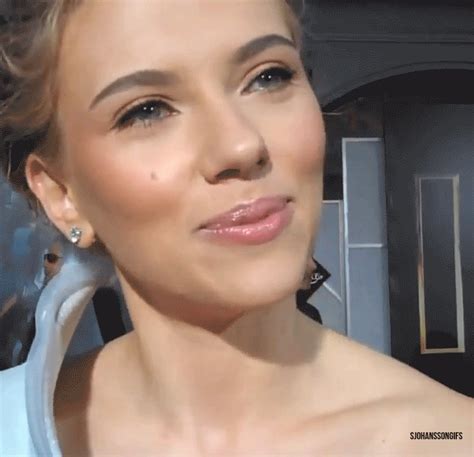 scarlett johansson   iron man  premiere scarlett johansson gifs