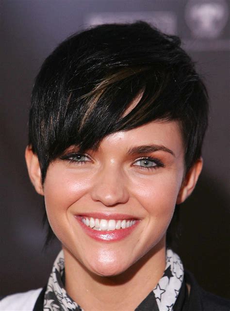 The Best Hairstyles for Women of Every Body Type