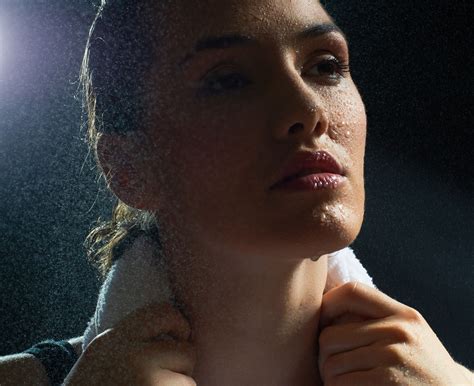 How sweaty skin is becoming a major beauty trend (we’re not kidding)