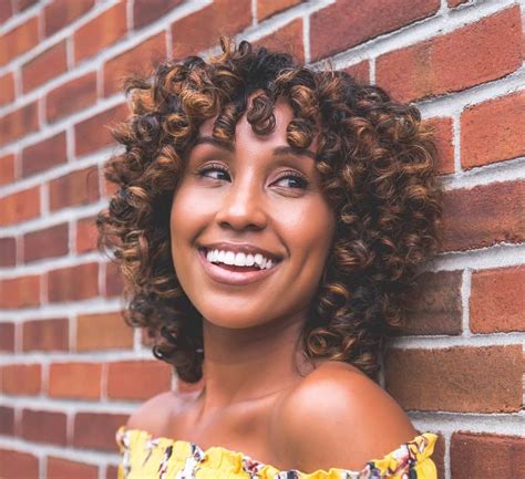 31 Cute Curly Bob With Bangs That Are Trending in 2024