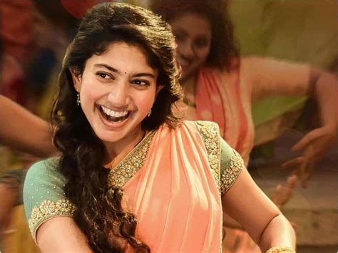 Sai Pallavi Targeted By Bollywood Groups?