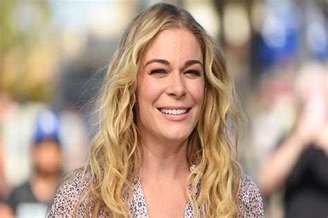 how much is leann rimes net worth