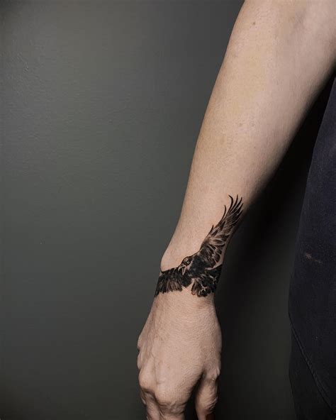 Amazing Nordic Raven Tattoo Designs and Meanings Inspired by Vikings ...