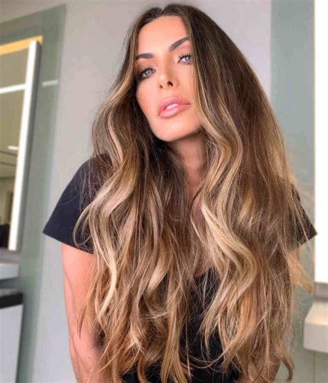 Corte Surfista Cabelo Ondulado - Corte de Cabelo Surfista 2024: Super tendência para MULHERES