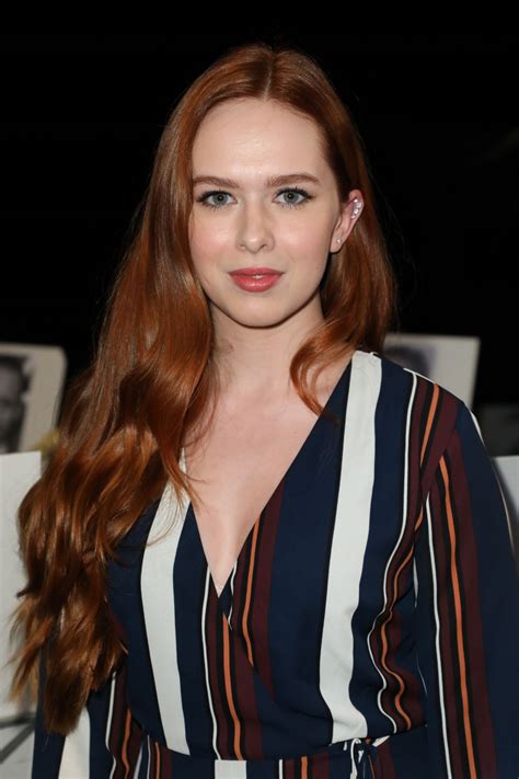 Elizabeth Mclaughlin Dexter