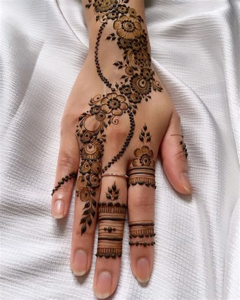 dainty henna  abida  instagram floral strip design