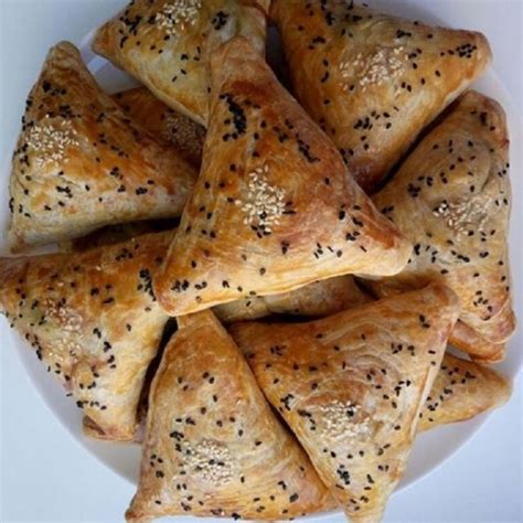 Самса с бараниной - калорийность, пищевая ценность ⋙ TablicaKalorijnosti.ru