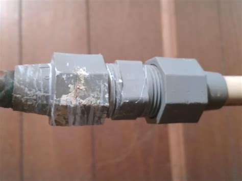 kind  fitting  thislooking  replace piece  left fitting