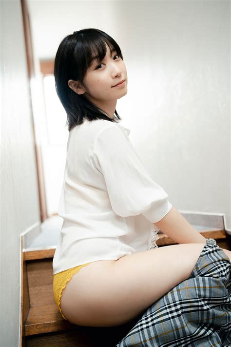 Platinum FLASH digital photo book Moe Iori Moe-likeness. - V2PH