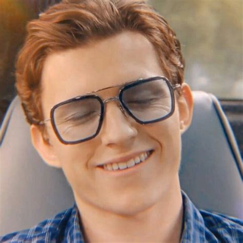 peter parker latar belakang