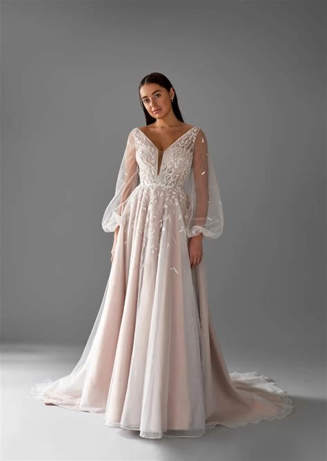 Lotus Threads | The Bridal Rail