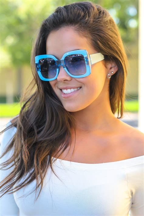 Blue Bold Sunglasses | Sunglasses – Saved by the Dress