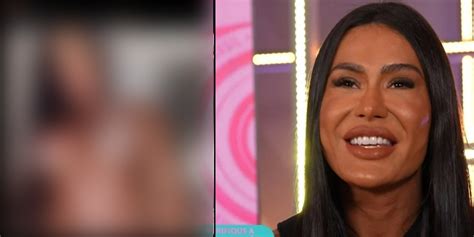 Graciane Barbosa Mostrando A Buceta