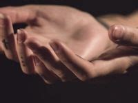 ideas de manos de jesus  de jesus  guardar hoy arte de jesus