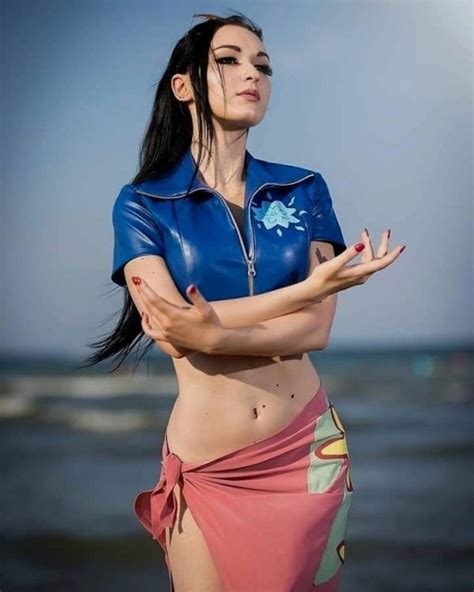 nico robin  piece cosplay  francesca