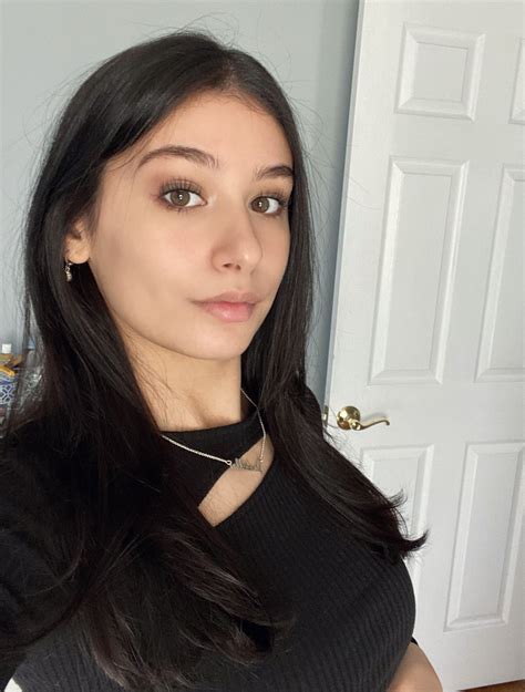 Goddess Bella 🖤 on Twitter: "you’re a natural born loser who begs for