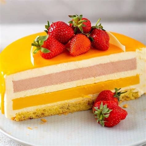 МУССОВЫЙ ТОРТ МАНГО-КЛУБНИКА | Recipe | Frozen desserts, Cake recipes ...
