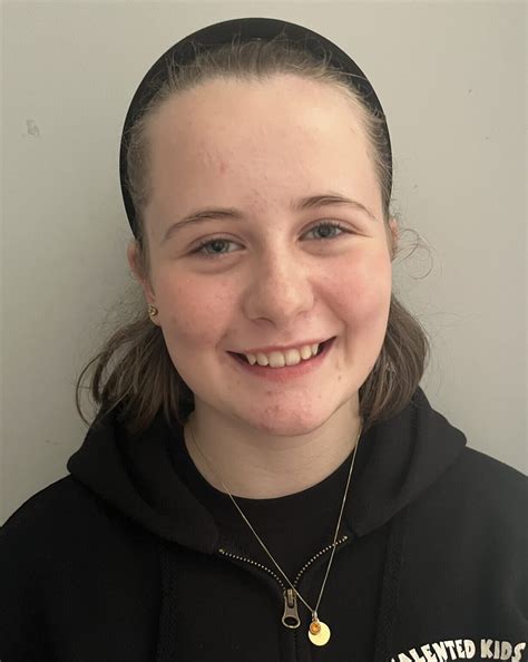 Chloe Collier – MVW Talent Agency Ireland