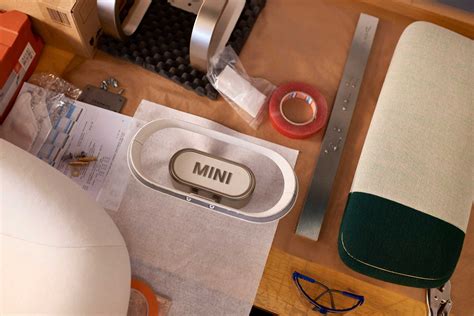 MINI Vision Urbanaut in modelmaking (06/21).