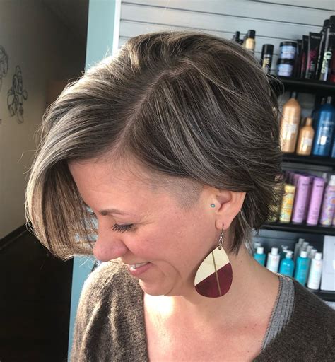 Style Inspiration: 40 Trending Undercut Bob Haircuts 36