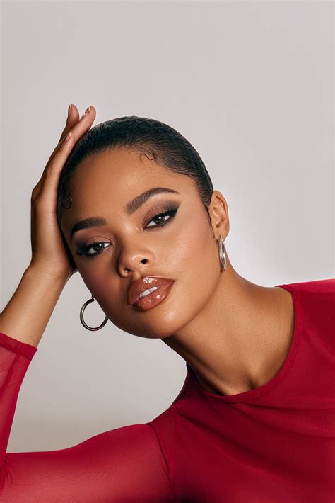 Caitlyn Mwenifumbo in red🌹 on Behance