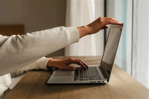 The Design Brief® | Volume XIV | How Frank Lloyd Wright Influenced