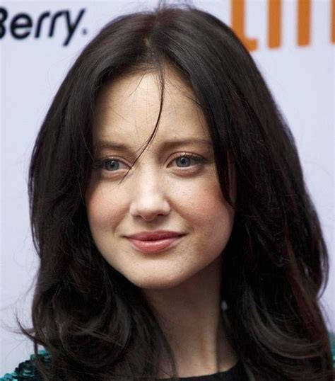 Artis Cantik Hollywood, Andrea Riseborough - Portal Seksi