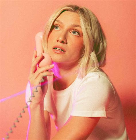 TikTok Star Anna Sitar Announces New Podcast (Exclusive)