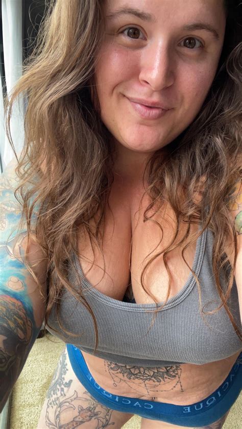 big natural titties ,tats and a flirtatious soul : r/bigbeautifulwomenlove