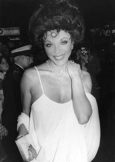 Joan collins young, Joan collins, Celebrities in stockings