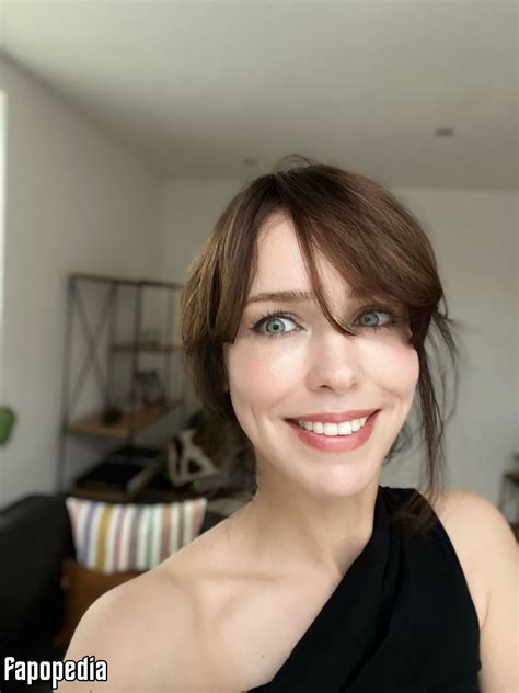 Stefanie Joosten Nude Leaks - Photo #2147612 - Fapopedia