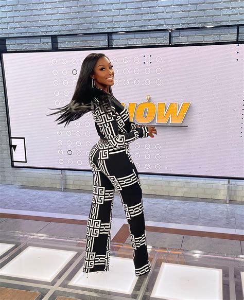 AJ Andrews (MLB Network) : r/Blackcelebrity