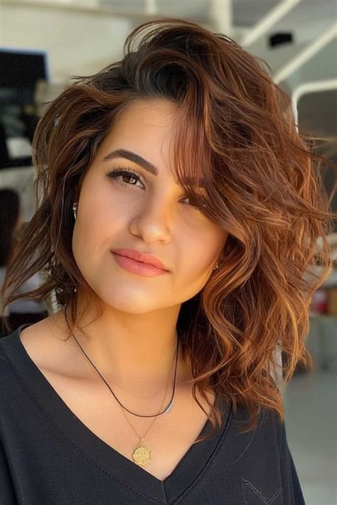 Wavy Asymmetrical Long Bob