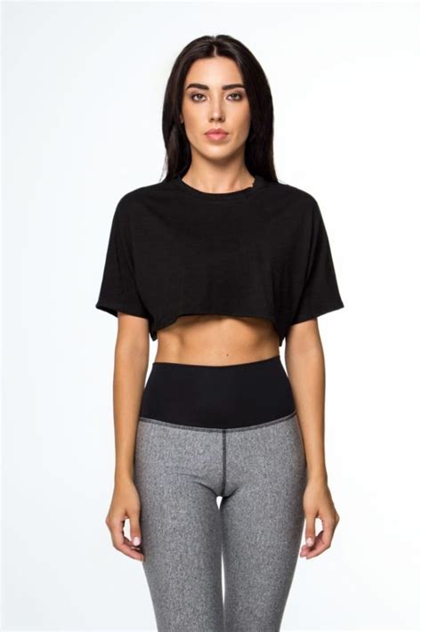 Футболка Designed for Fitness OVERSIZE CROP XS/S черная – низкие цены ...