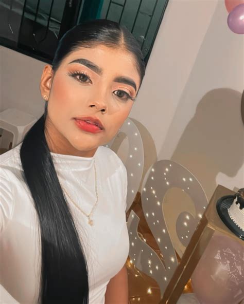 Alejandra Pineda | ♥️🎉 | Instagram