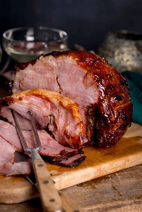 Delicious Smoked Gammon Recipe: Slow Cooker Method | Smokedbyewe