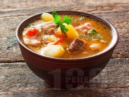 Бистра супа със свинско месо, моркови, картофи, чушки, фиде без застройка
