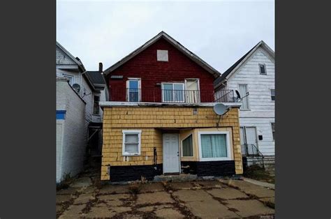 559 Busti Ave, Buffalo, NY 14201 | Redfin